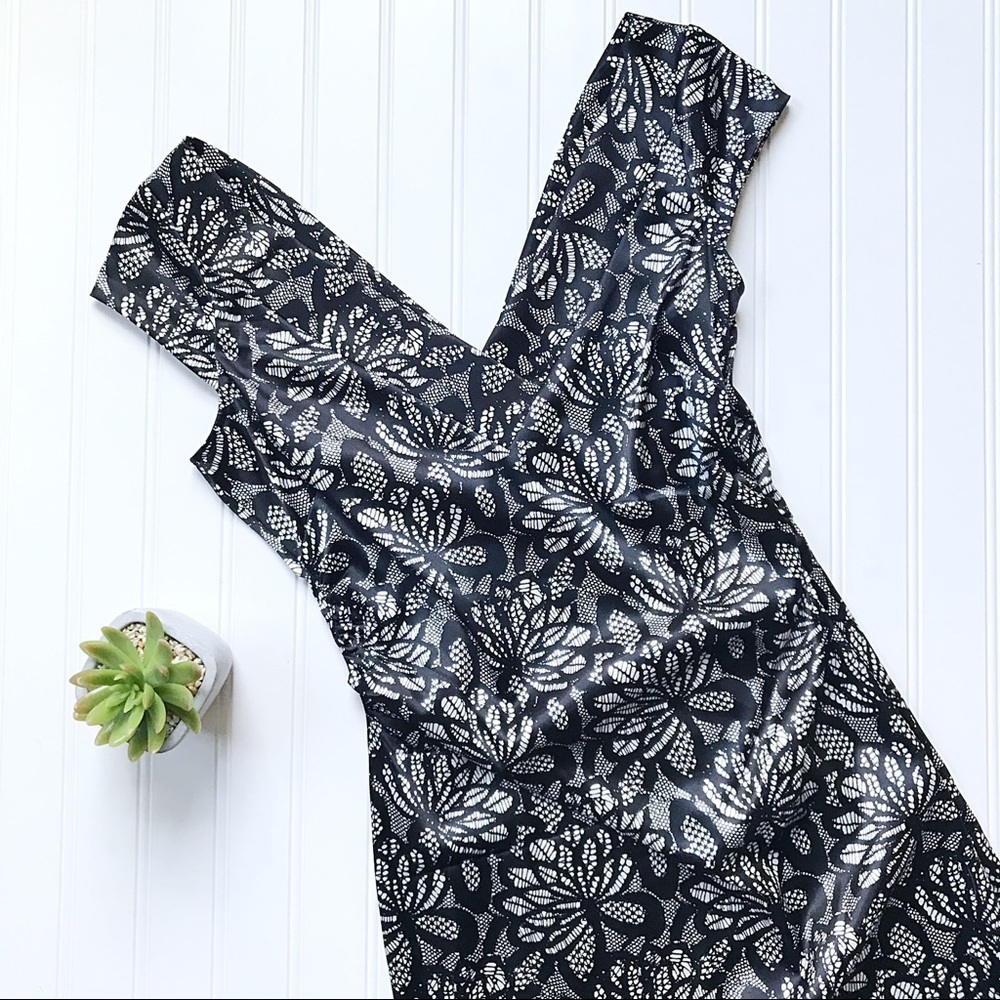 •Maggy London• floral lace sheath dress - Picture 5 of 7